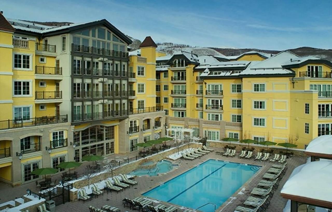 Legendary Lodging At The Ritz Вейл Екстер'єр фото